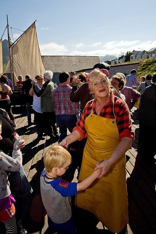 Dansað á Síldarævintýrinu.