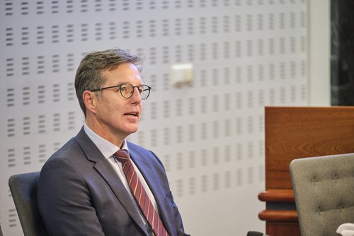 landsbankinn5385.jpg