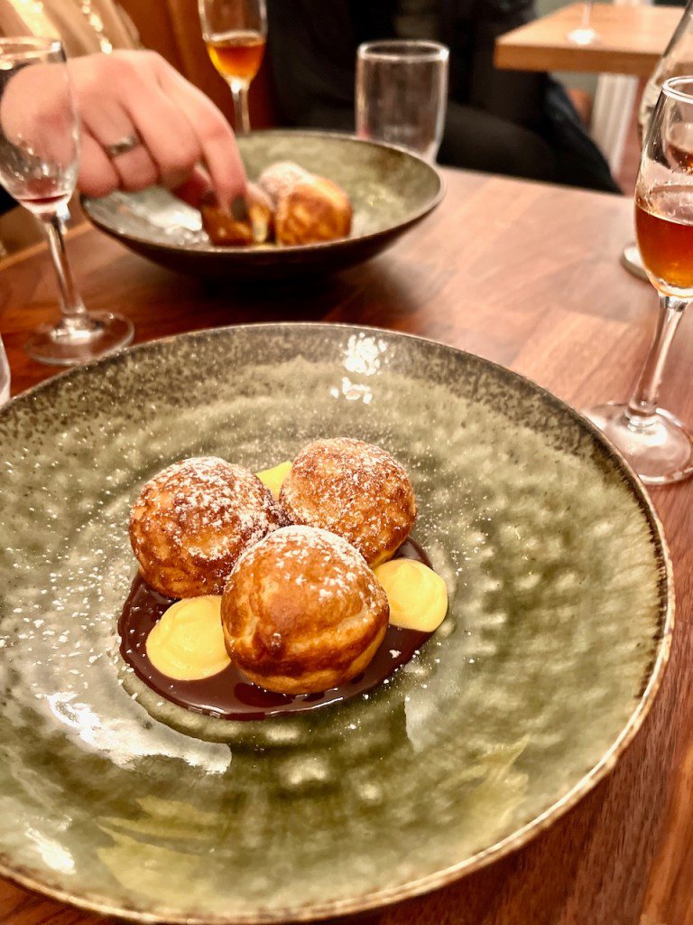 Æbleskiver með súkkulaðisaltkaramellu 1.jpeg
