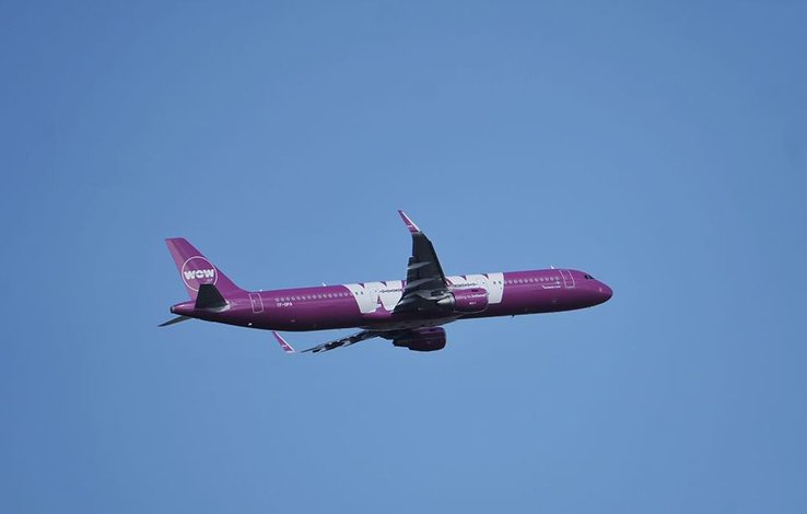 ALC Airbus flýgur burt.jpg