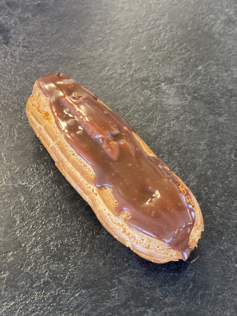 M&H G.K. Bakarí Eclair